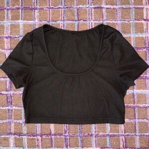 Small black basic U neck crop top